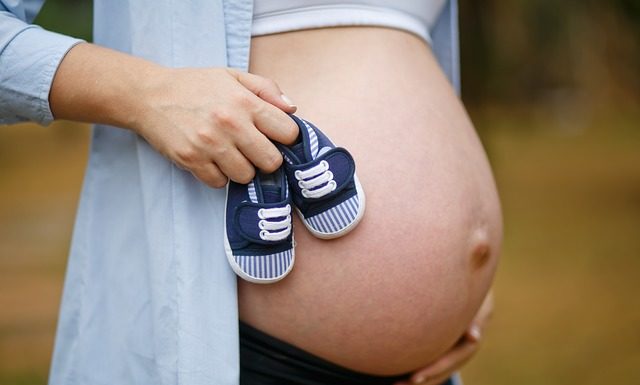 Wprowadzanie posiłków niemowlakowi po 4 miesiącu
