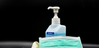 Czy muszą być rękawiczki do komunii?