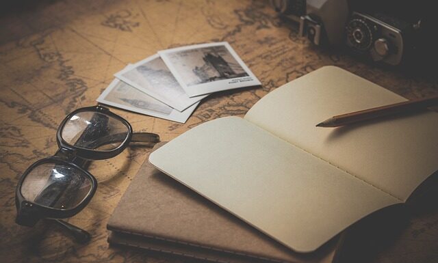 Którą stroną włożyć zaproszenie do koperty? Którą stroną włożyć zaproszenie do koperty?