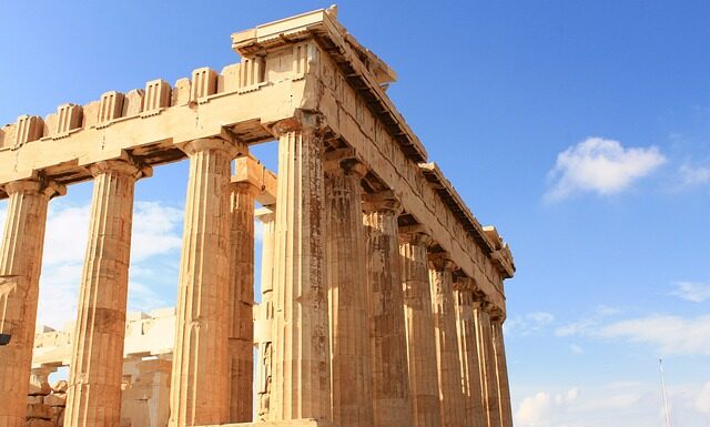 Do jakiej szkoły trzeba iść żeby zostać archeologiem?