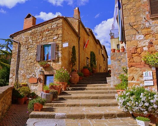 Co zrobić gdy dziecko połknie pieniążek?