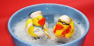 Jak kąpać dziecko w wanience Shnuggle? Jak kąpać dziecko w wanience Shnuggle?