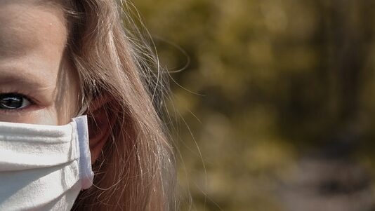 Od jakiego wieku można stosować maseczki na twarz? Od jakiego wieku można stosować maseczki na twarz?