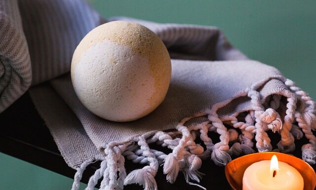 Czym Nawilżać brzuch w ciąży?