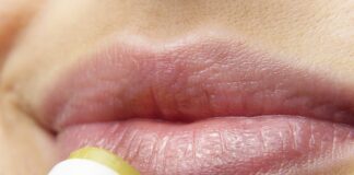 Jakich kosmetyków nie można używać w ciąży?